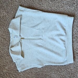 Yogalicious Heathered Gray Zip-Up Sleeveless Top